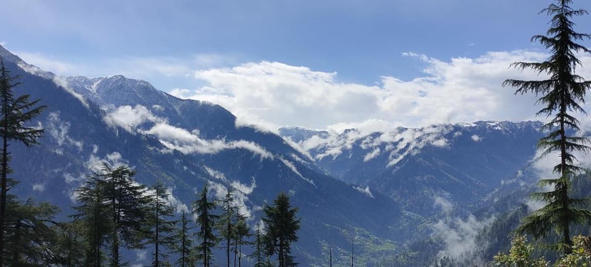 Ishan Log Huts-A Boutique Home Stay Banjār Εξωτερικό φωτογραφία