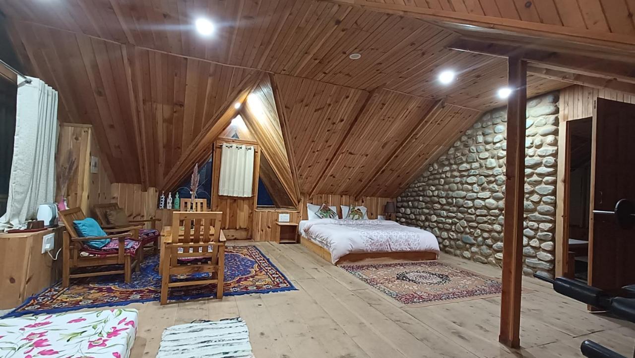 Ishan Log Huts-A Boutique Home Stay Banjār Εξωτερικό φωτογραφία