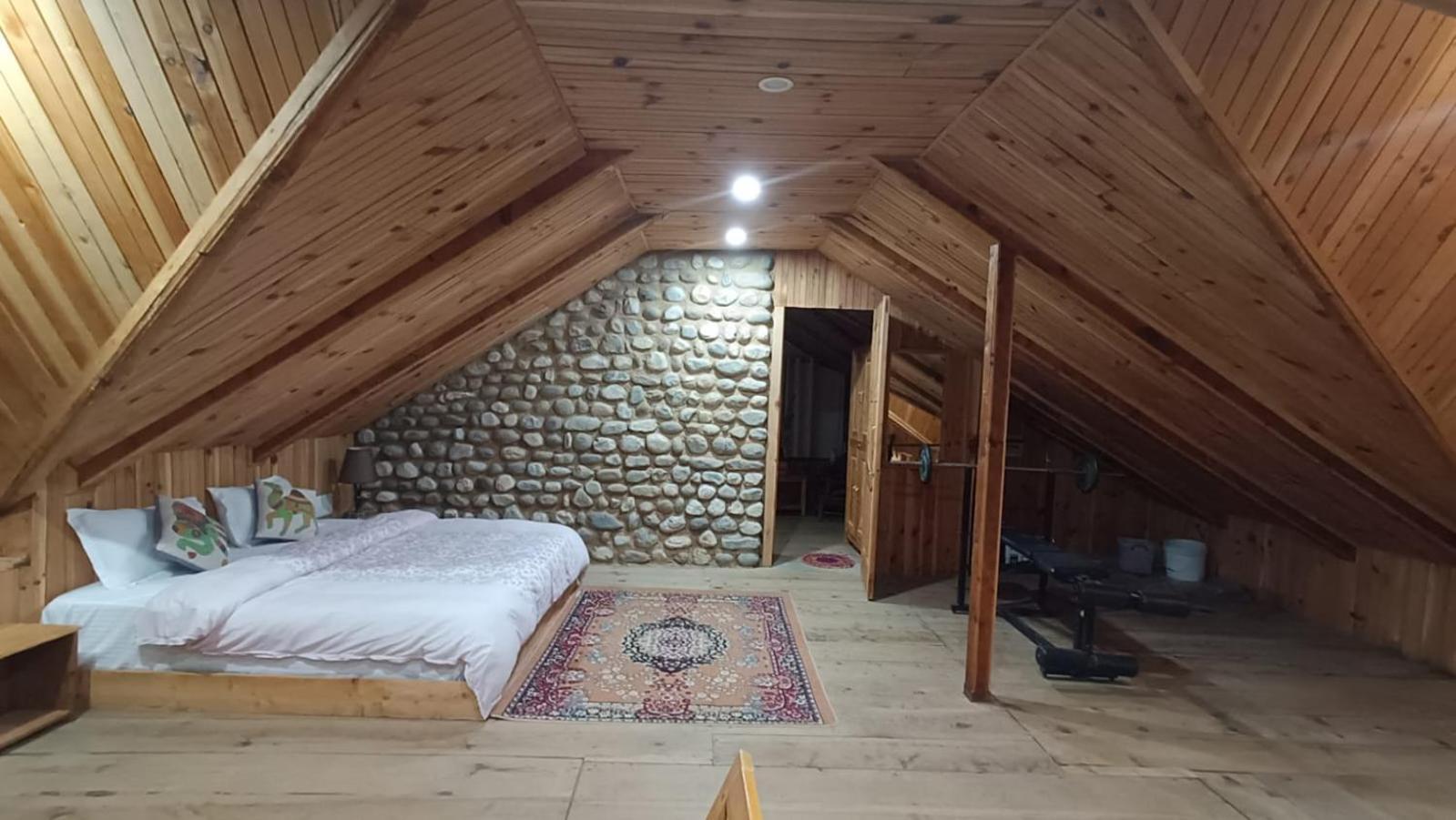 Ishan Log Huts-A Boutique Home Stay Banjār Εξωτερικό φωτογραφία