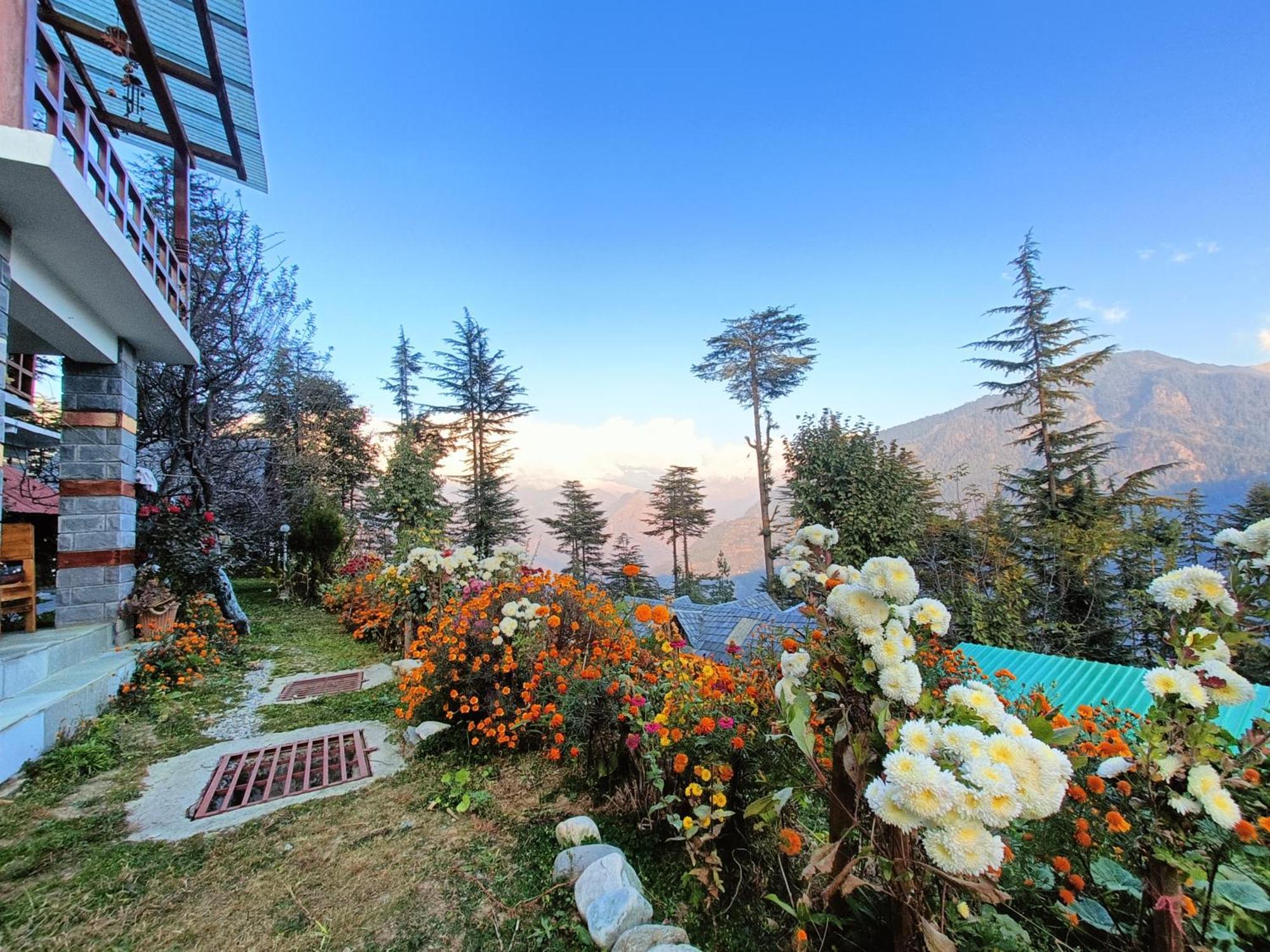 Ishan Log Huts-A Boutique Home Stay Banjār Εξωτερικό φωτογραφία
